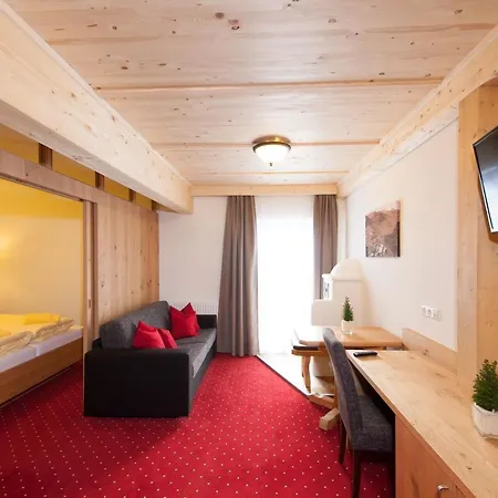 Grossarler Panorama Stube Szálloda *